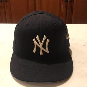 New York Yankees Fitted 1996 World Series Logo Hat